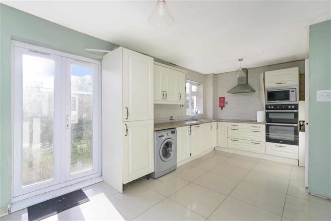 10 Lindisfarne Vale, Clondalkin, Dublin 22, D22 Y306