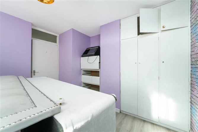 10 Lindisfarne Vale, Clondalkin, Dublin 22, D22 Y306