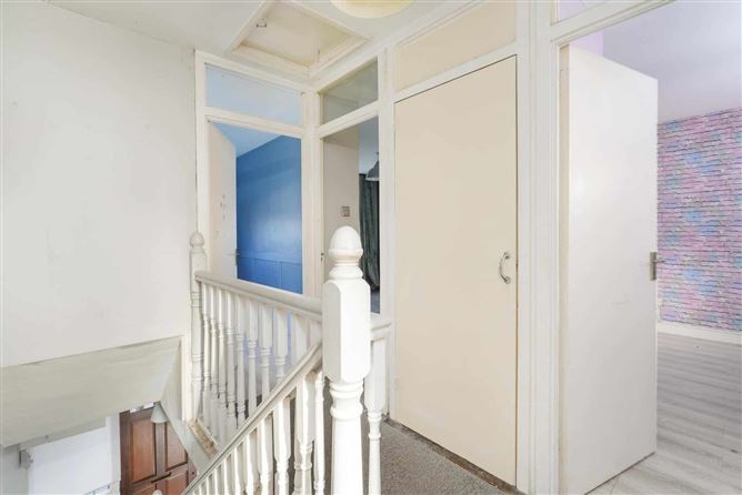 10 Lindisfarne Vale, Clondalkin, Dublin 22, D22 Y306