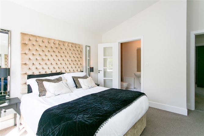 2 Avoca, Lower Road, Shankill, Dublin 18