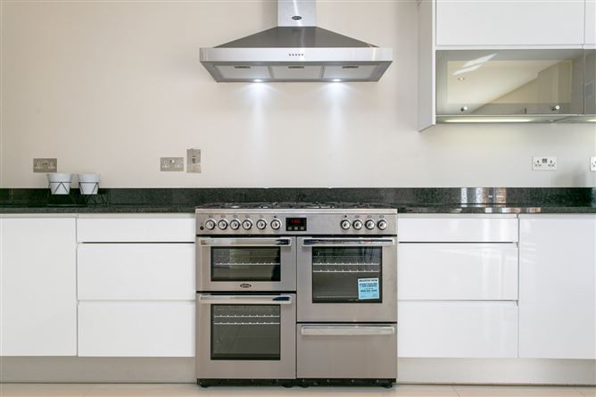 2 Avoca, Lower Road, Shankill, Dublin 18