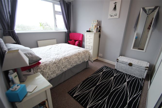 13 Seaview Close, Carrigaline, Cork