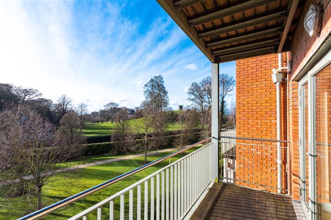 16 Beech Lodge, Farmleigh Avenue, Farmleigh Woods, Castleknock, Dublin 15
