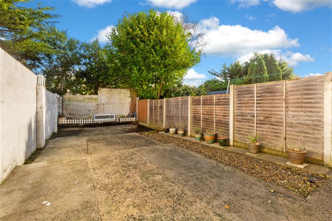 135 Annamoe Drive, Cabra, Dublin 7