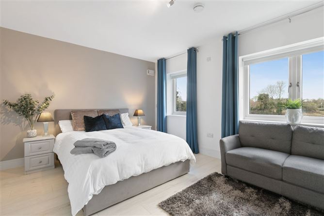 2 Shackleton Park, Lucan, Co. Dublin