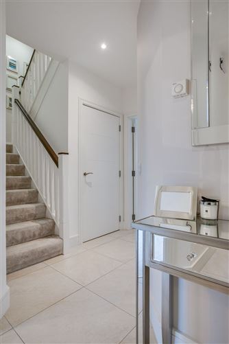 2 Shackleton Park, Lucan, Co. Dublin
