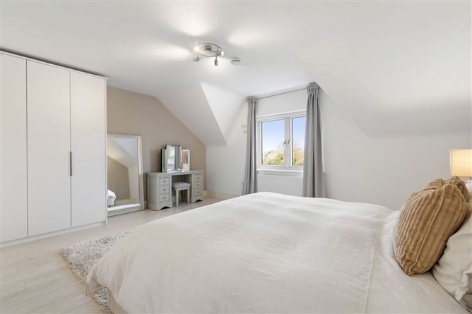 2 Shackleton Park, Lucan, Co. Dublin