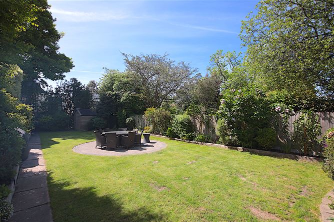 https://photos-a.propertyimages.ie/media/4/8/0/4931084/5631cf51-5c9f-46c6-b1f2-23d136229e85_l.jpg