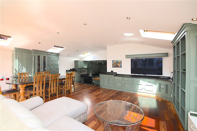 https://photos-a.propertyimages.ie/media/4/8/0/4931084/5631cf51-5c9f-46c6-b1f2-23d136229e85_l.jpg