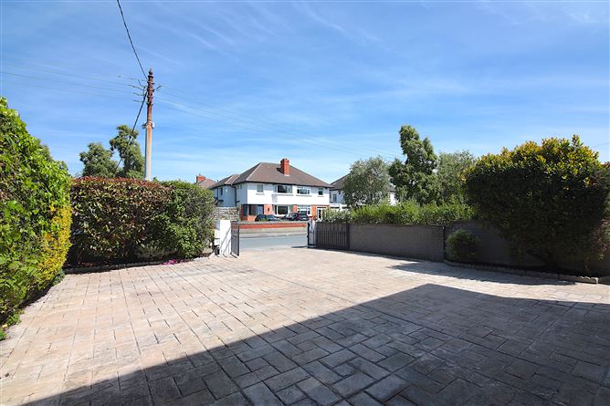 https://photos-a.propertyimages.ie/media/4/8/0/4931084/5631cf51-5c9f-46c6-b1f2-23d136229e85_l.jpg