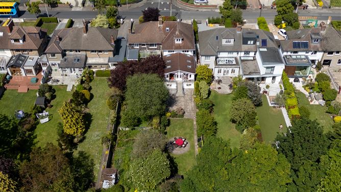 https://photos-a.propertyimages.ie/media/4/8/0/4931084/5631cf51-5c9f-46c6-b1f2-23d136229e85_l.jpg
