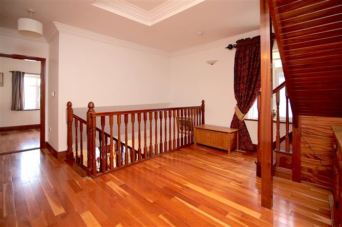 https://photos-a.propertyimages.ie/media/4/8/0/4931084/5631cf51-5c9f-46c6-b1f2-23d136229e85_l.jpg