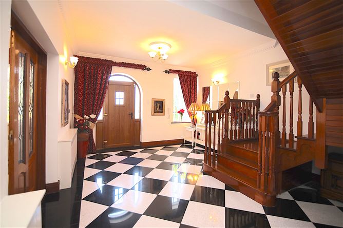 https://photos-a.propertyimages.ie/media/4/8/0/4931084/5631cf51-5c9f-46c6-b1f2-23d136229e85_l.jpg