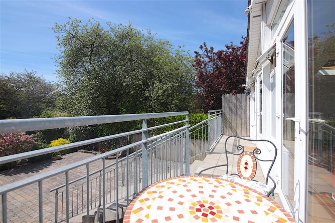 https://photos-a.propertyimages.ie/media/4/8/0/4931084/5631cf51-5c9f-46c6-b1f2-23d136229e85_l.jpg