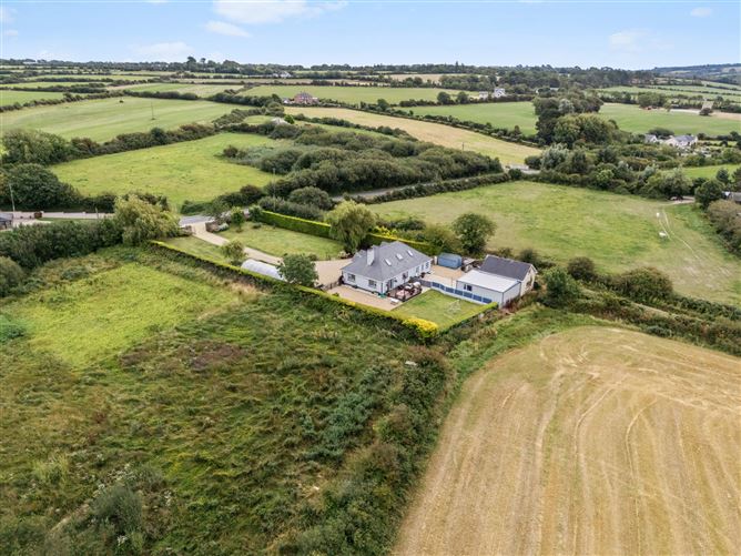 Castle Bay, Maudlintown, Wellingtonbridge, Co. Wexford