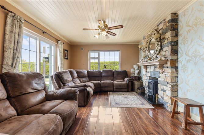 Castle Bay, Maudlintown, Wellingtonbridge, Co. Wexford