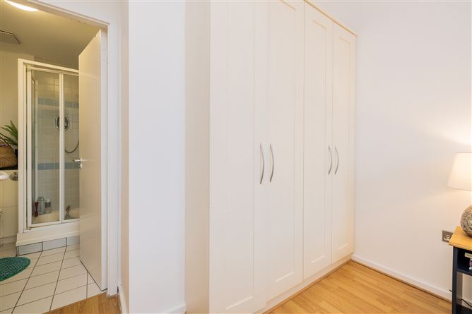 https://photos-a.propertyimages.ie/media/4/8/0/4959084/8d53cb24-d659-4127-8623-6bc1afec0db3_l.jpg