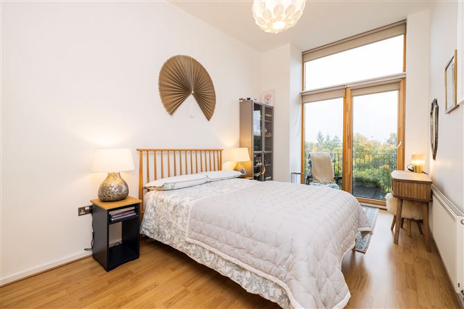 https://photos-a.propertyimages.ie/media/4/8/0/4959084/8d53cb24-d659-4127-8623-6bc1afec0db3_l.jpg