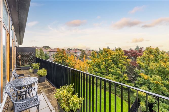 https://photos-a.propertyimages.ie/media/4/8/0/4959084/8d53cb24-d659-4127-8623-6bc1afec0db3_l.jpg