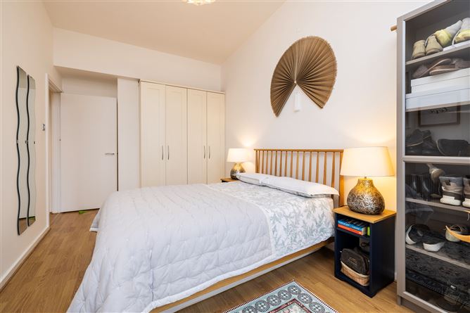 https://photos-a.propertyimages.ie/media/4/8/0/4959084/8d53cb24-d659-4127-8623-6bc1afec0db3_l.jpg