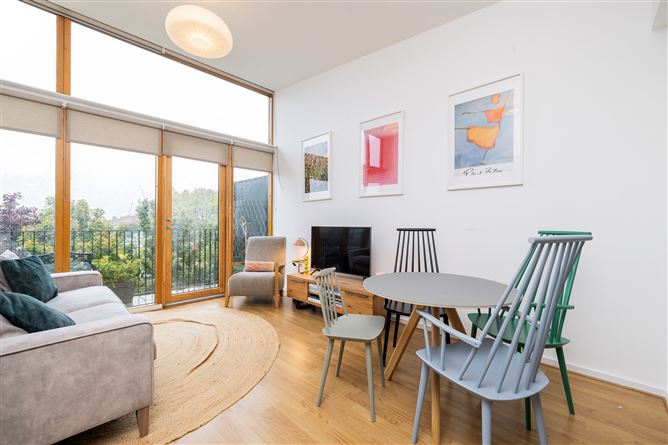 https://photos-a.propertyimages.ie/media/4/8/0/4959084/8d53cb24-d659-4127-8623-6bc1afec0db3_l.jpg