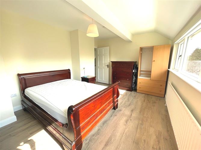 Kilteel Road, Rathcoole, Co. Dublin (Double Room To Rent)