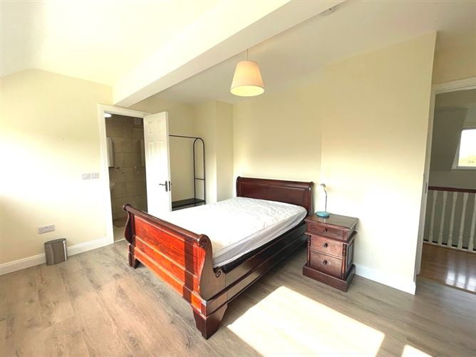 Kilteel Road, Rathcoole, Co. Dublin (Double Room To Rent)