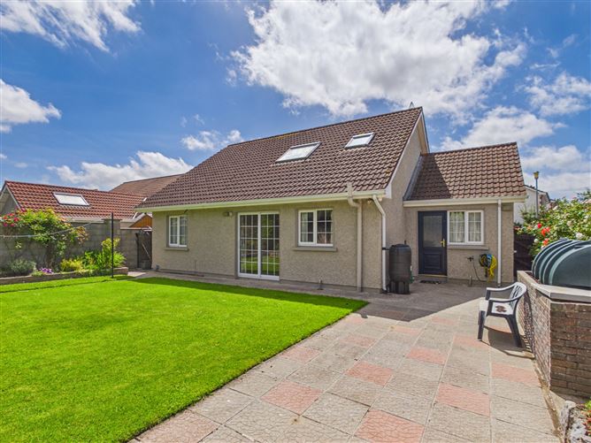 Photo 17 of 21 — 3 Sli Na Siuire, Mitchel Street, Thurles, Co. Tipperary