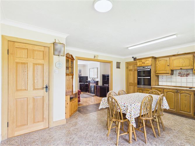 3 Sli Na Siuire, Mitchel Street, Thurles, Co. Tipperary