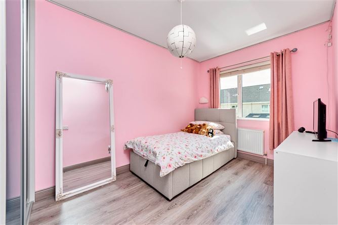 Photo 14 of 20 — 14 Latchford Drive, Clonee, Dublin 15