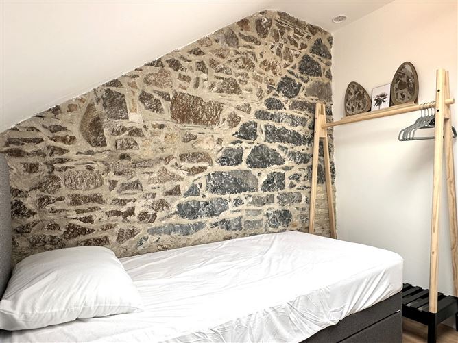 Photo 7 of 12 — Apt 4 The Snug, 48 Dominick Street Lower, Galway