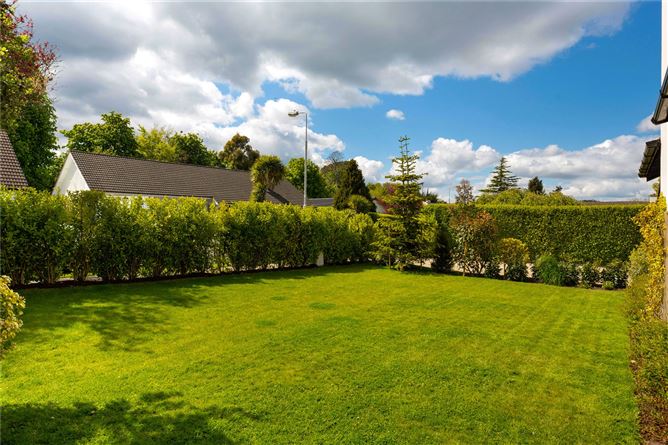 4 The Thicket, Hainault Road, Foxrock, Dublin 18