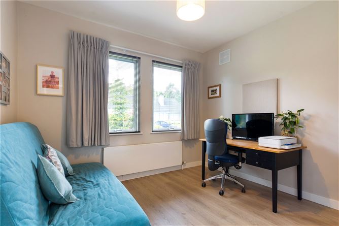 4 The Thicket, Hainault Road, Foxrock, Dublin 18