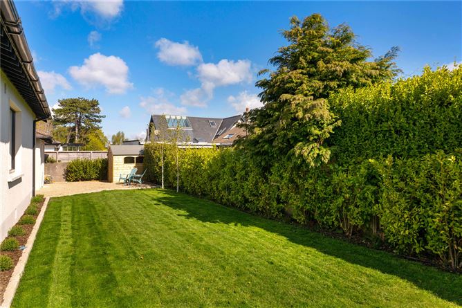 4 The Thicket, Hainault Road, Foxrock, Dublin 18
