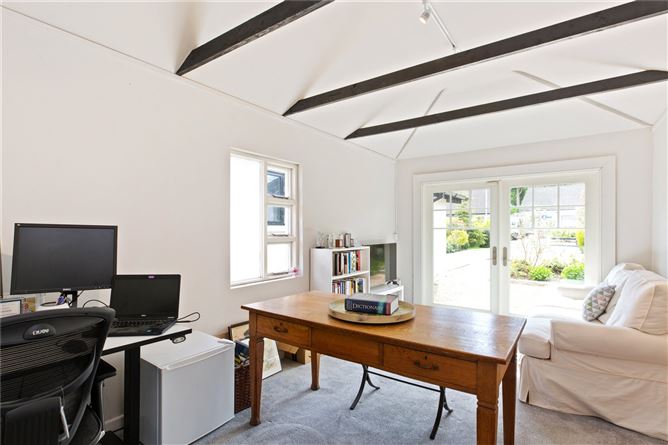 4 The Thicket, Hainault Road, Foxrock, Dublin 18