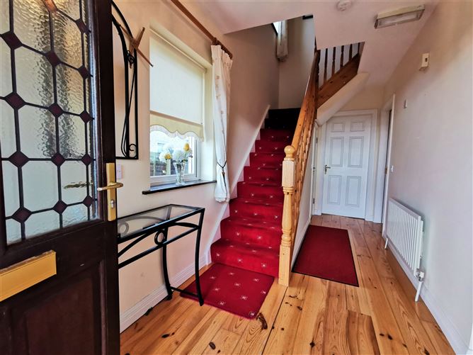 52 Elm Park, Claremorris, Co. Mayo