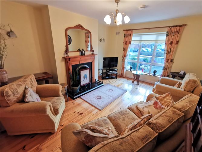 52 Elm Park, Claremorris, Co. Mayo
