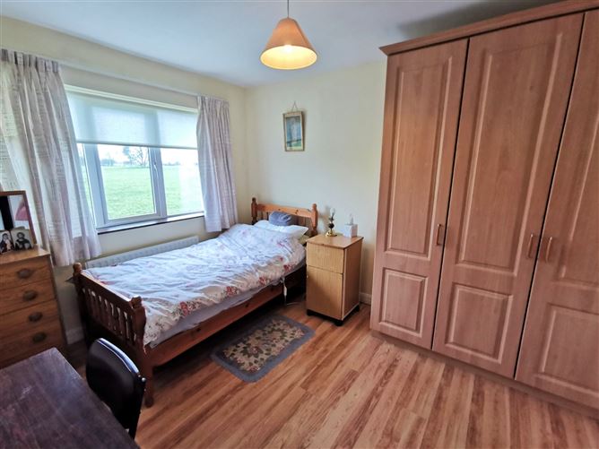 52 Elm Park, Claremorris, Co. Mayo