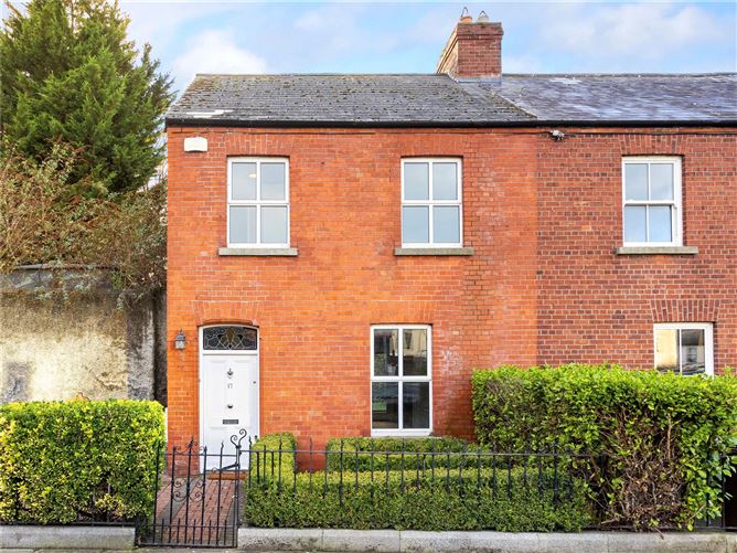 Main image for 17 The Crescent,Donnybrook,Dublin 4,D04 A6Y7