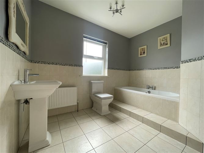 Boyoughter, Lettermacaward, Donegal
