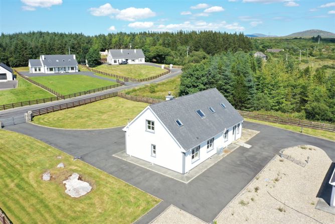 Boyoughter, Lettermacaward, Donegal