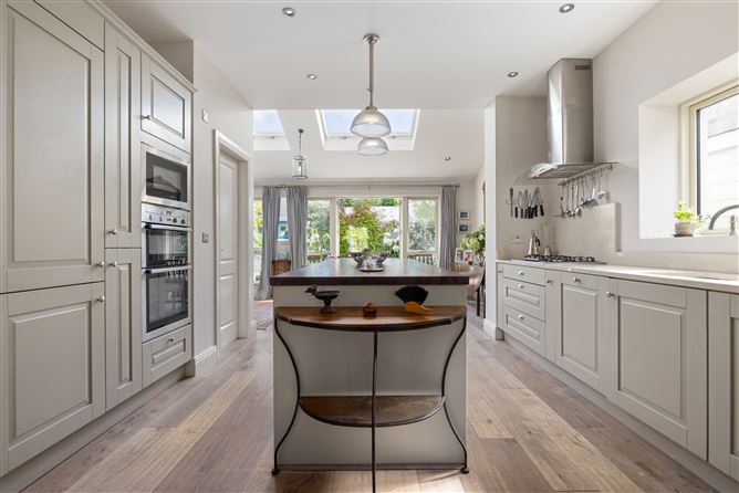 12 Knockcree, Glenamuck Road, Carrickmines, Dublin 18