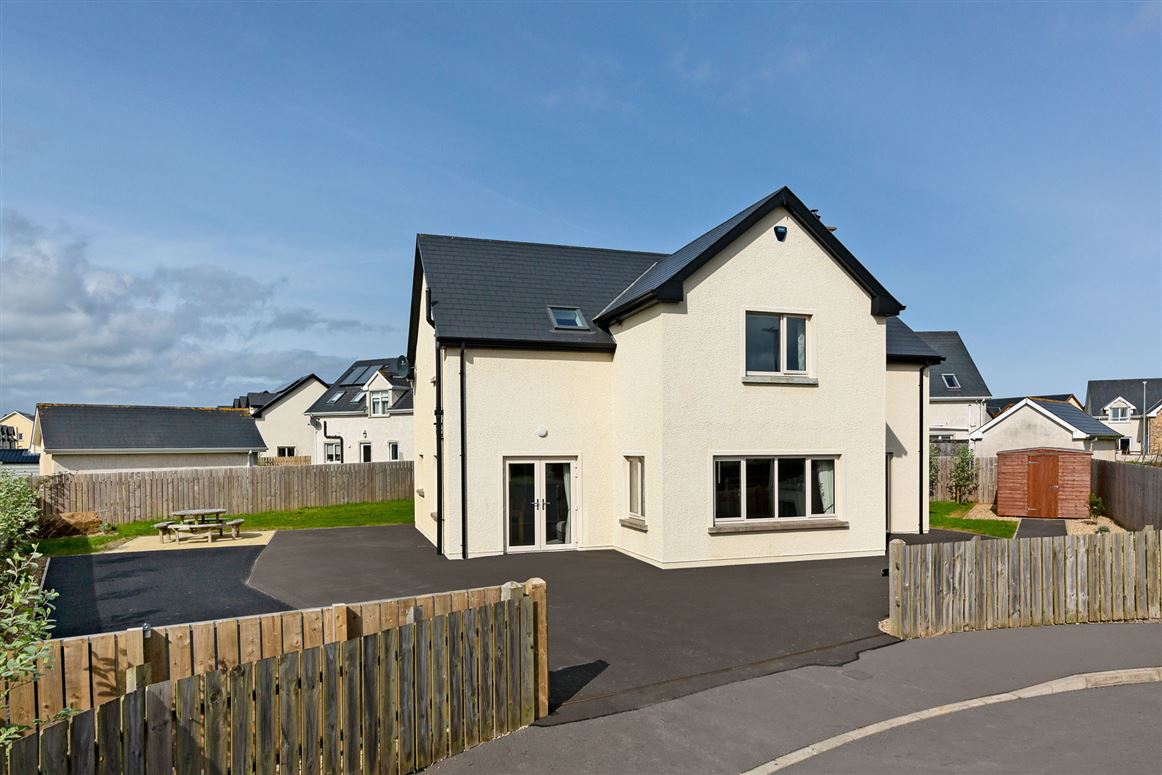 14 Crest Of The Wave Causeway, Magheracar, Bundoran, Co. Donegal