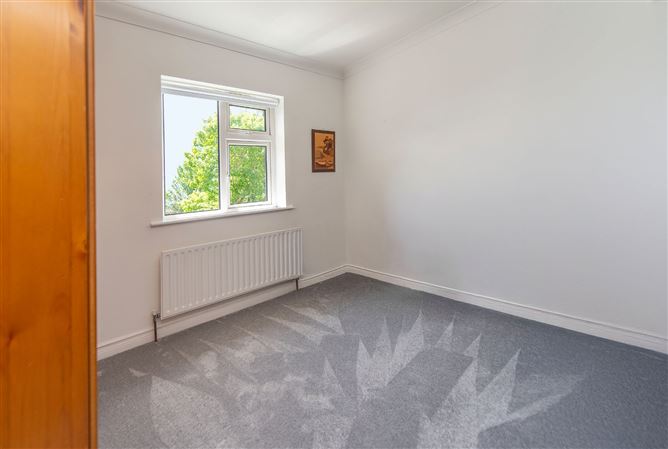 Photo 32 of 37 — 31 Windfield Gardens, Clybaun Road, Knocknacarra, Galway
