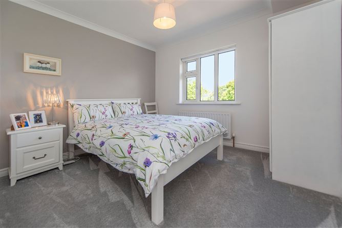 Photo 31 of 37 — 31 Windfield Gardens, Clybaun Road, Knocknacarra, Galway