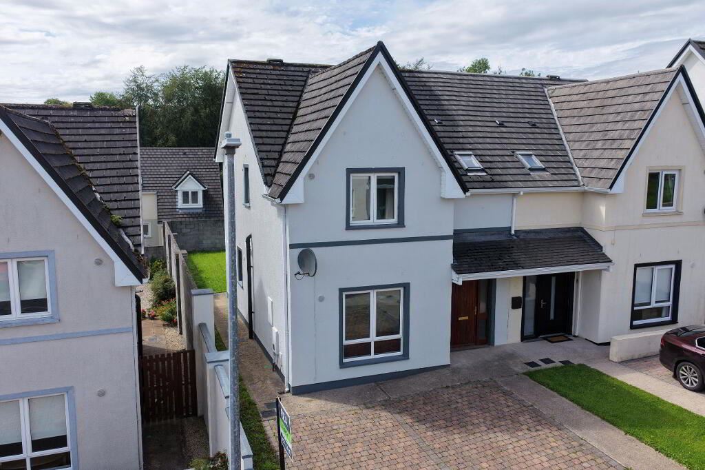 11 Castlefield, Stonebridge, Dromahair, Leitrim
