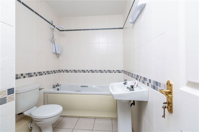 5 Strand Avenue, Rosslare Strand, Rosslare, Co. Wexford