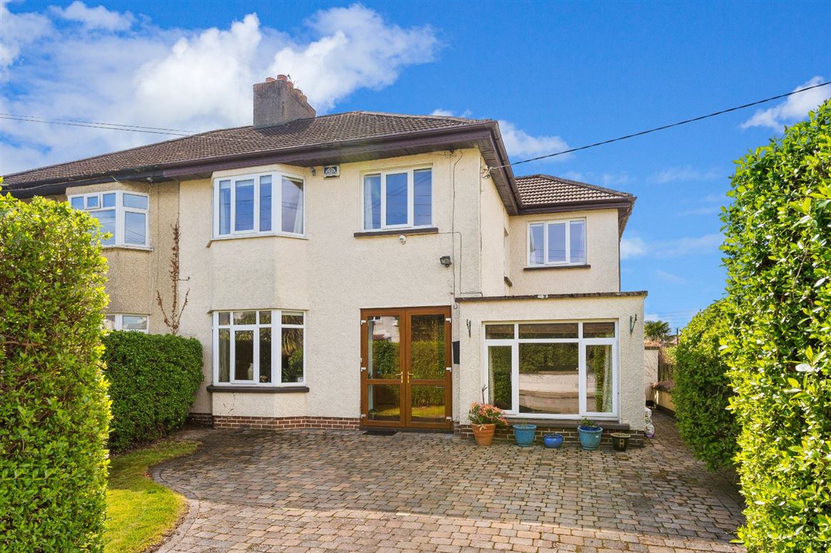 43 Ashton Park, Monkstown, Co. Dublin