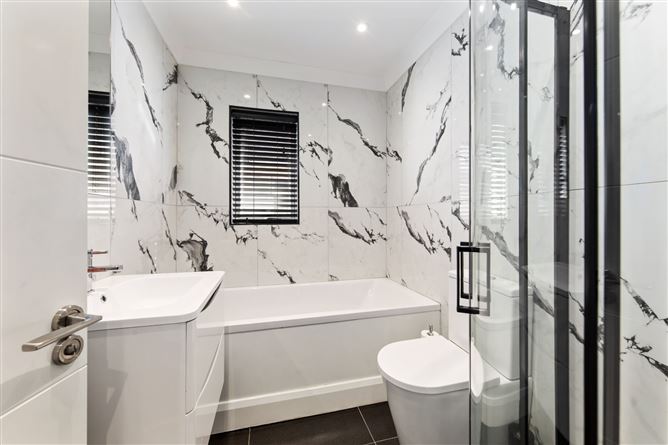 13 Hampton Crescent, St Helen's Wood, Booterstown, Co. Dublin