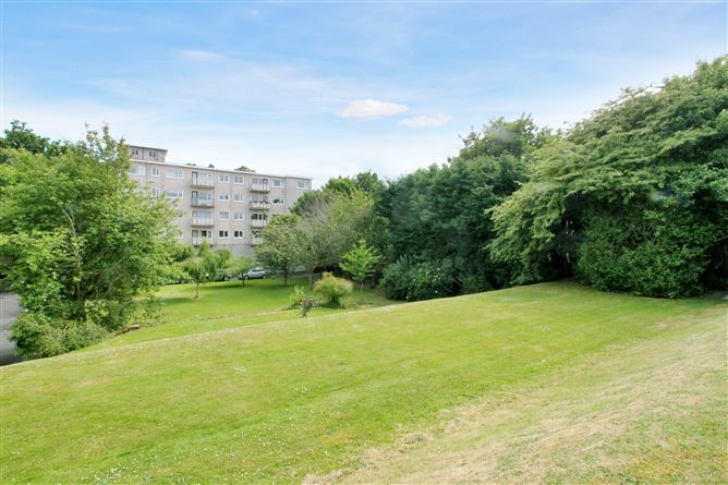 Apt 2 Scotia, De Vesci Court, Monkstown, County Dublin